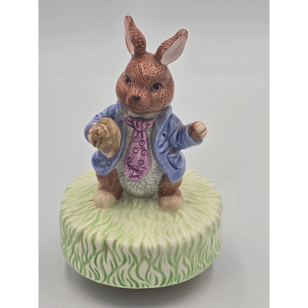 Vintage Schmid Beatrix Potter Benjamin Bunny Porcelain Rotating Music Box